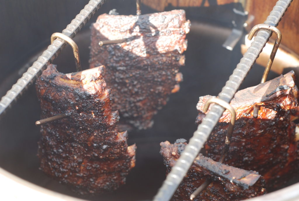 pit barrel cooker_hanging meat pit barrel cooker review, ribs on the pit barrel cooker.