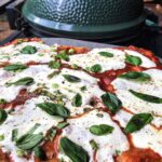 pizza on the big green egg