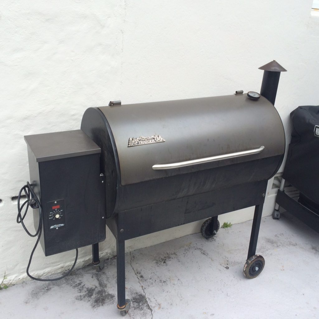 what is a pellet smoker?