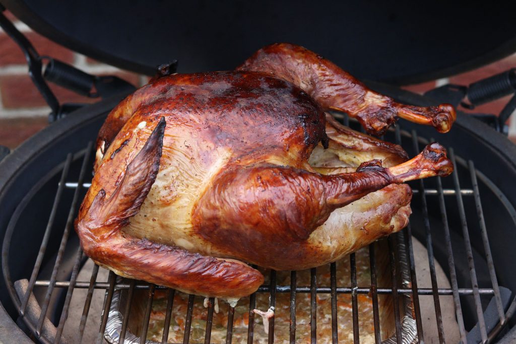 how to cook a turkey on a green egg