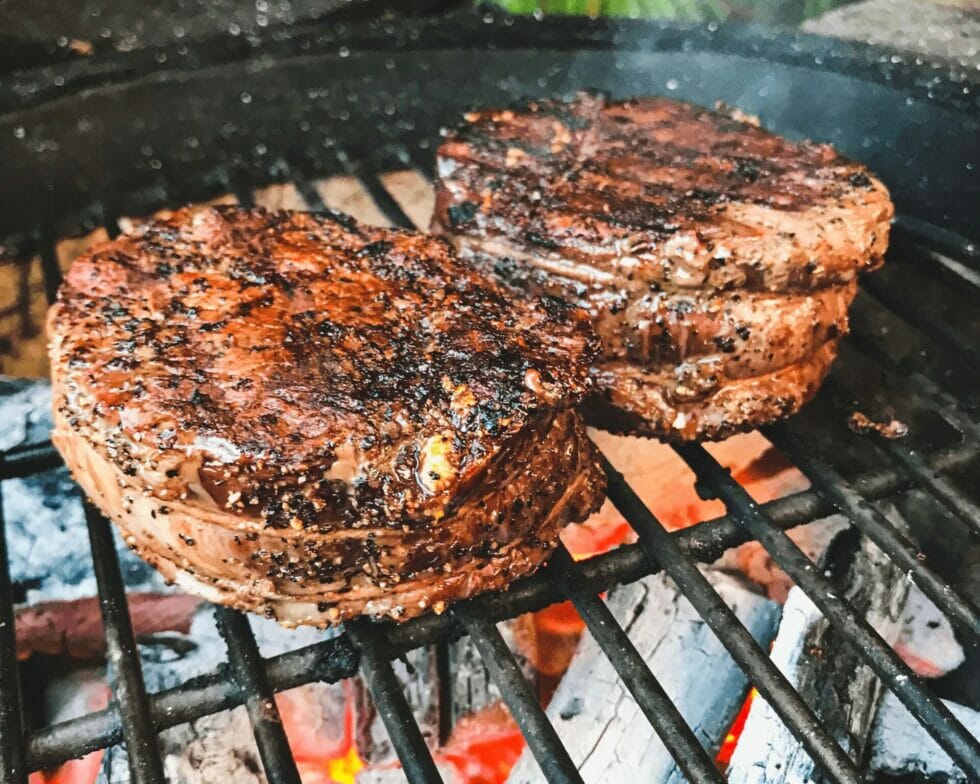 Filet Mignon Big Green Egg GrillGirl