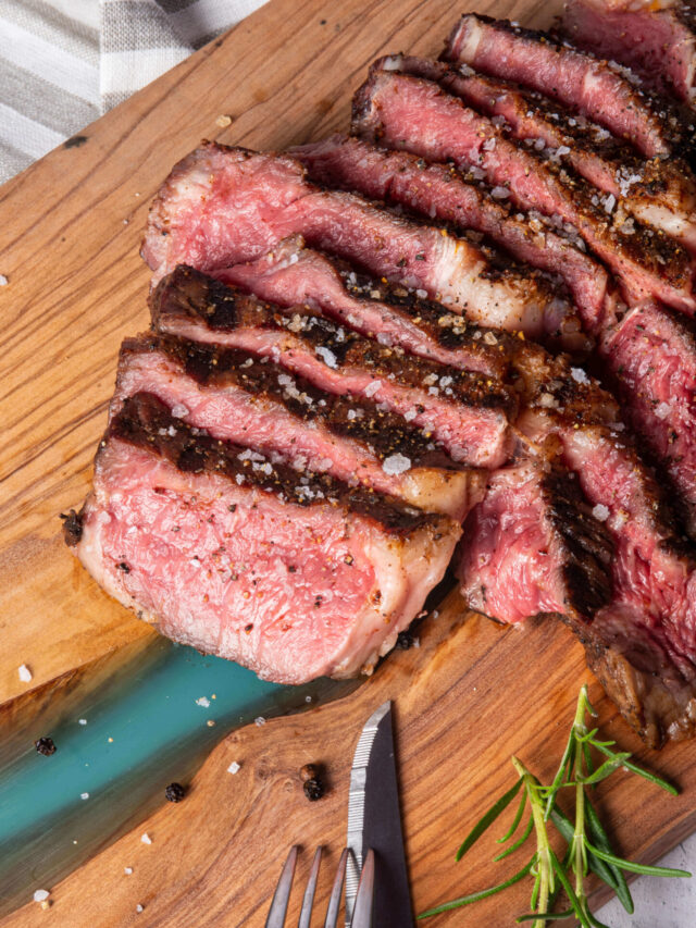 cooking steak with cast iron skillet